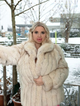 Diva Brown