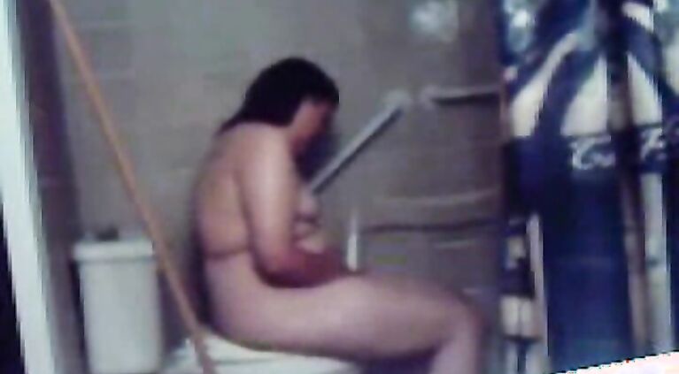 Desi Wife In Toilet - Movies.