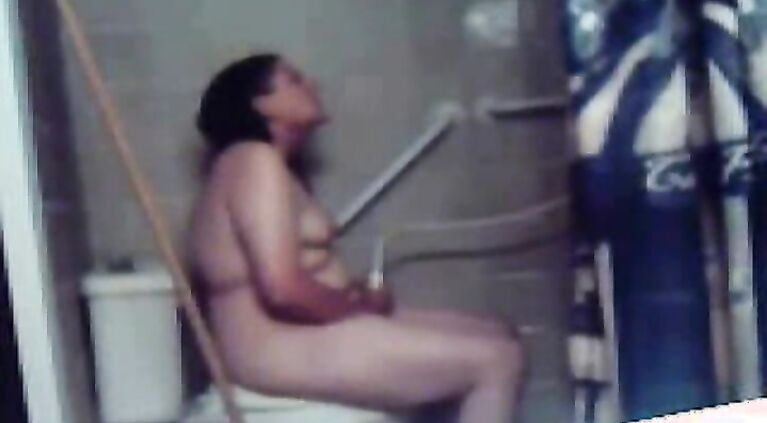 Desi Wife In Toilet - Movies.