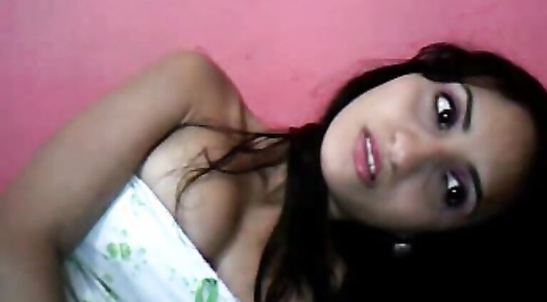 Lahori Girl On Webcam 1 - Movies.