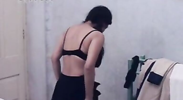 Indian Hottie In Shower - Movies.