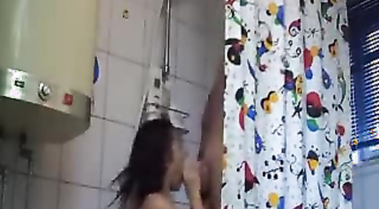 Blowjob In Shower - Movies.