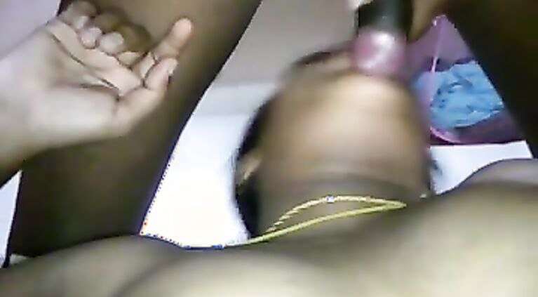 Tamil Housewife Homemade - Movies.