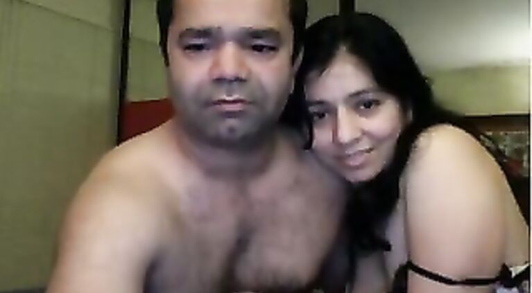 Shy desi college girl showing her boobs with her kameez hiked up