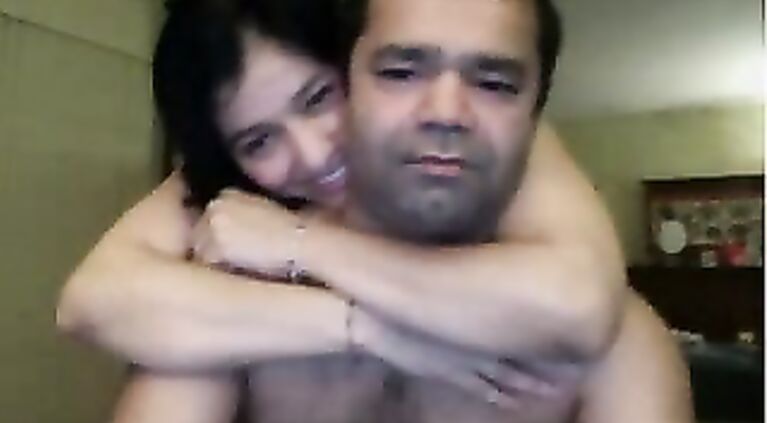 Shy desi college girl showing her boobs with her kameez hiked up