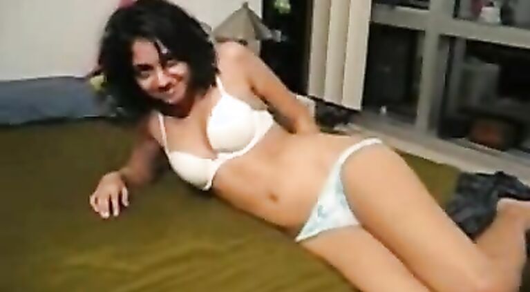 Asha Indian Babe Stripping - Movies.