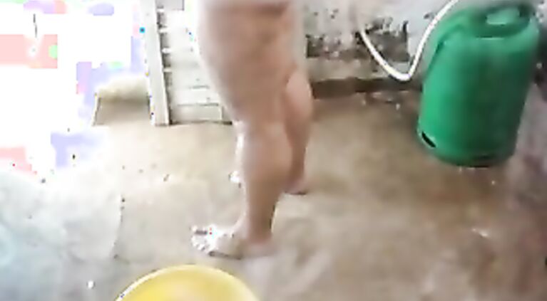 Neighbor Wife Taking Bath - Movies.