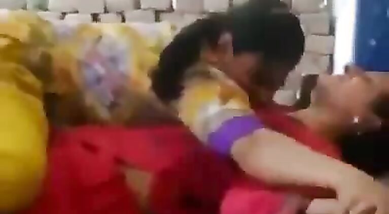 Lahori Girls In Fun Mood - Movies.