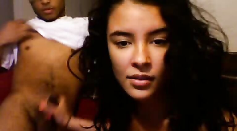 British Indian girl with her Pakistani boyfriend sucking and fucking in hostel on a webcam leaked from their laptop.