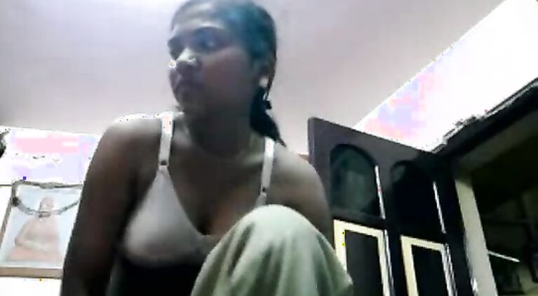 Bengali GF Dressed Up - Movies.