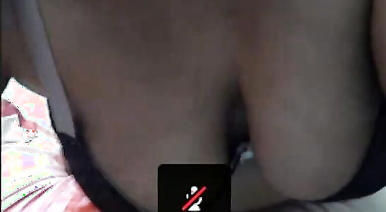 Indian big boob milf on webcam teasing live chatter showing off her delicious milk tanks.