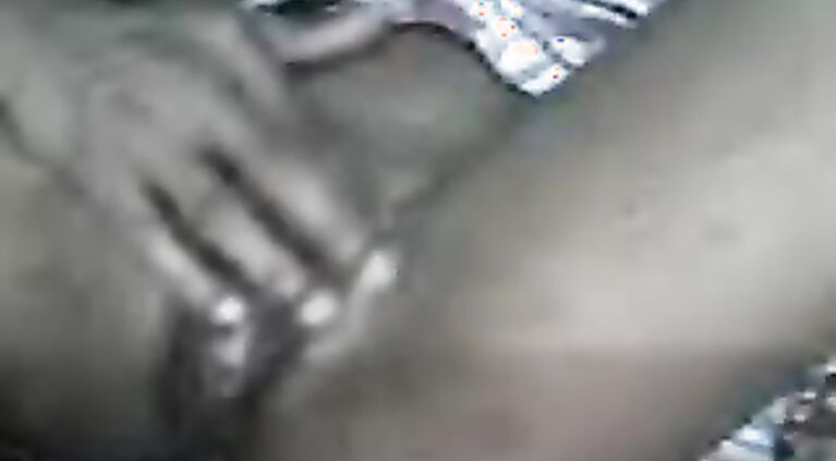Amateur indian couple getting naughty on webcam for public!.