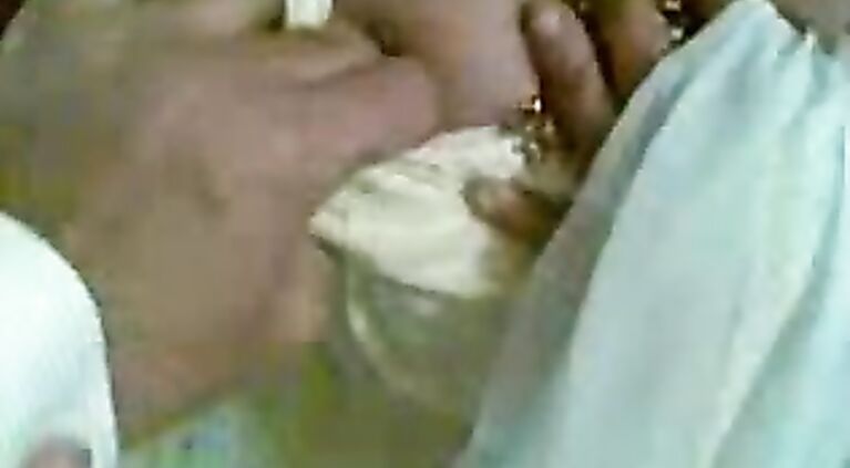 Hot Tamil Bhabhi Boobs - Movies.
