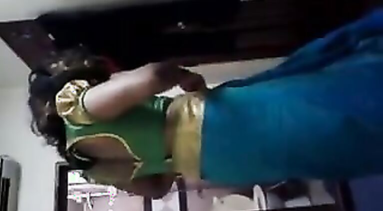 Sexy Chanda Bhabhi - Movies.