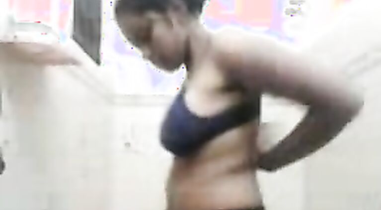 Telugu Bhabhi Shower - Movies.