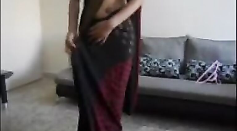 Learn How To Wear Sari - Movies. video2porn2