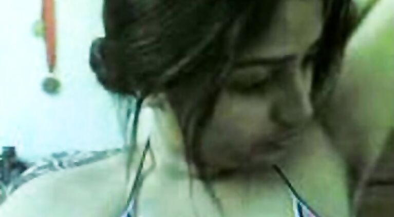 Desi Babe Kay Doodh - Movies.