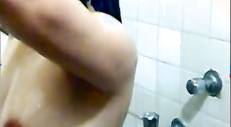 Milky Babe In Shower - Movies.