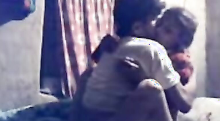 Pakistani pathan couple wife in kitchen nude showing big boobs and ass cheeks getting fucked by her hubby and kissed wildly in this awesome MMS.