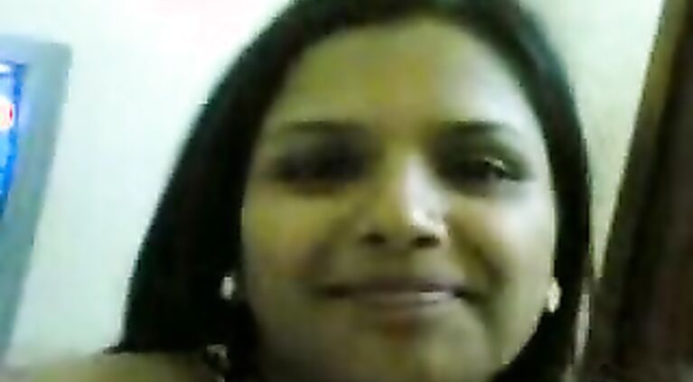Juicy Bhabhi Naked - Movies.