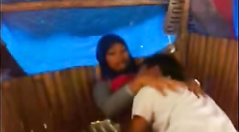 Mumbai Muslim Couple MMS - Movies.