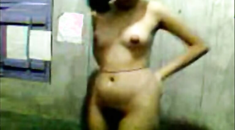 Indian Babe In Shower - Movies. video2porn2
