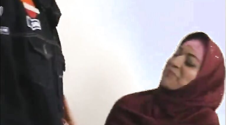 Arab Amateur Homemade - Movies.