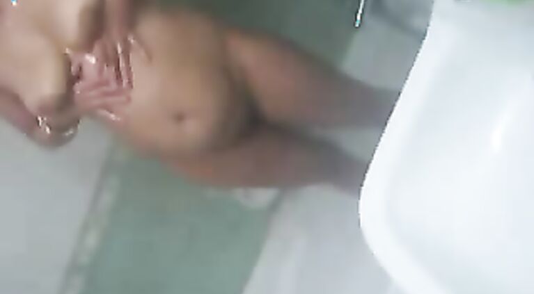 Bangladeshi MILF Shower - Movies.