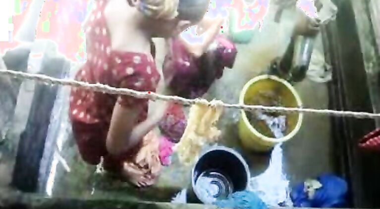 Lucknow Twins Sister Bath - Movies. video2porn2
