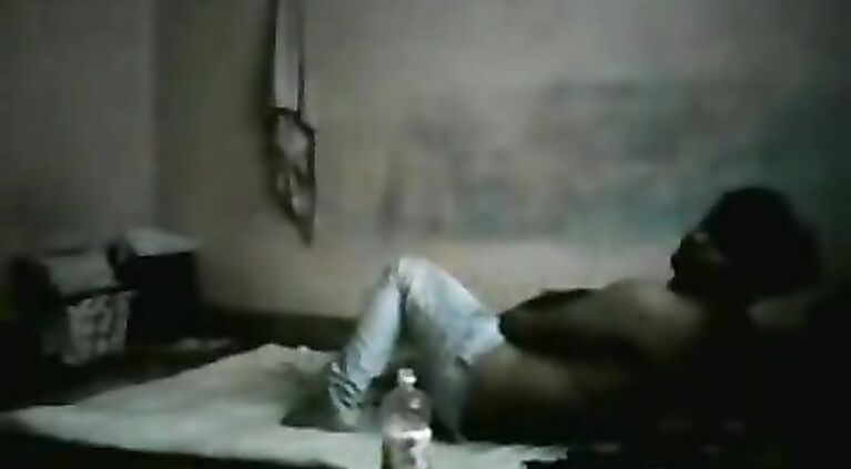 what a waste of time, poor indian sex scene