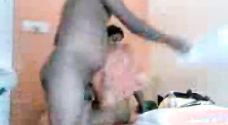 Hyderabad Couple Sex MMS - Movies. video2porn2