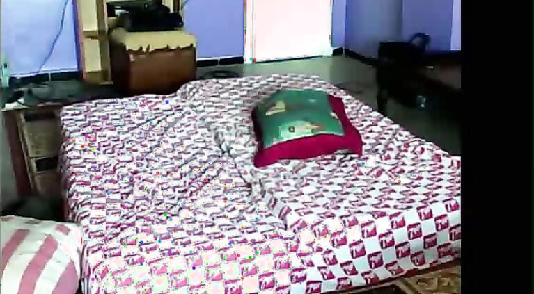 NRI babe from Italy sitting naked on live sex cam talking with her boyfriend who record her cam show