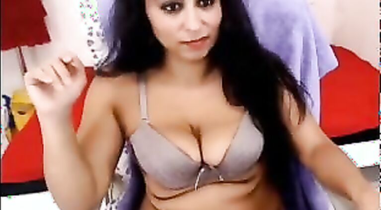 Nilamma Bhabhi Webcam - Movies.