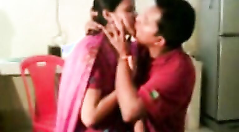 Indian Girl First Kiss By BF - Movies.
