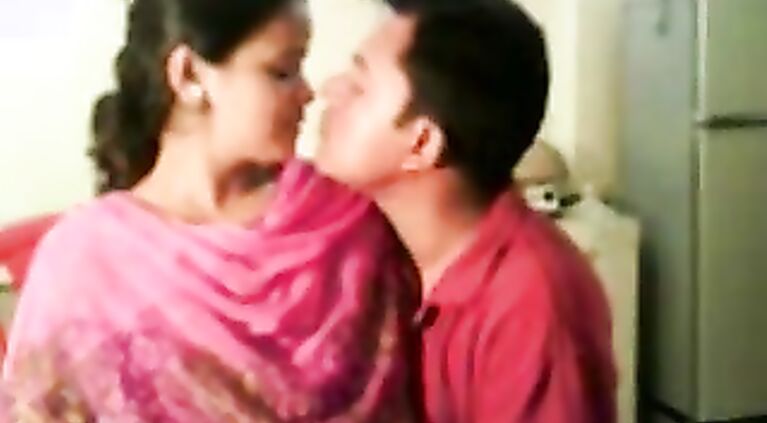 Indian Girl First Kiss By BF - Movies.