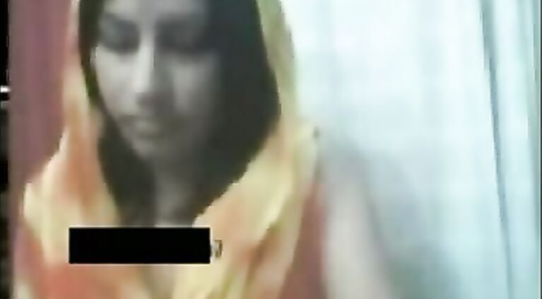 Married Pakistani Wife On Web Cam - Movies.
