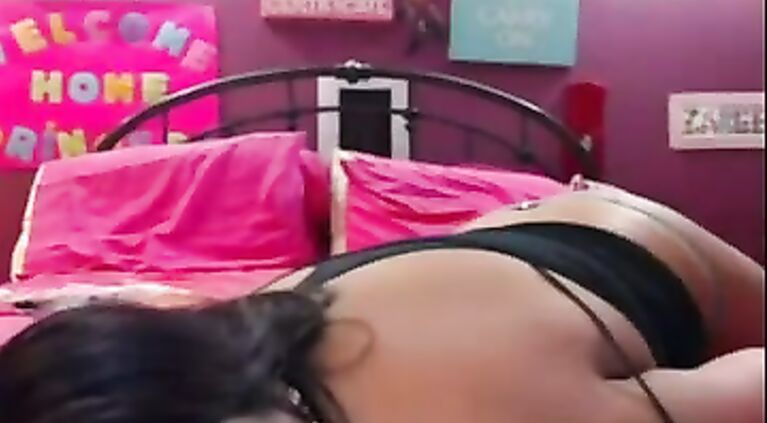 I love all my body and always to play with myself. video2porn2