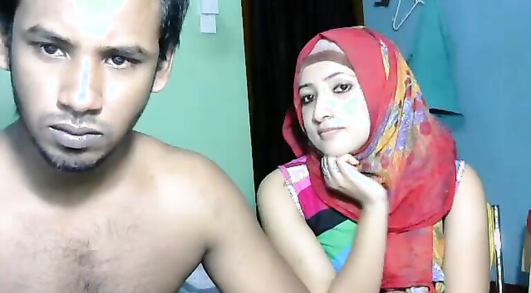 SriLankan Married Couple - Movies. video2porn2
