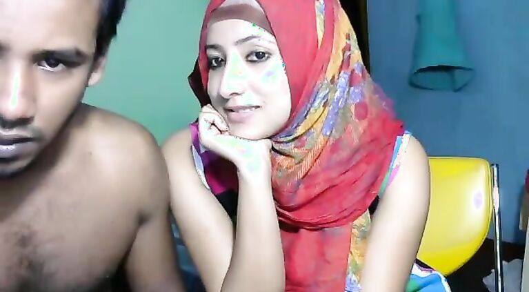 SriLankan Married Couple - Movies. video2porn2