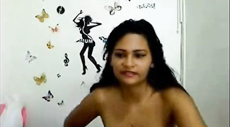 Juicy Babe On Live Cam Show - Movies.