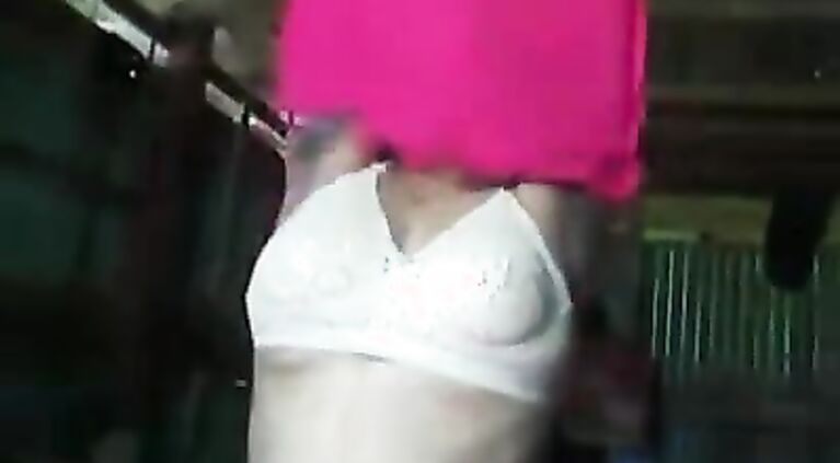 Pakistani Babe Shalwar Suit - Movies.