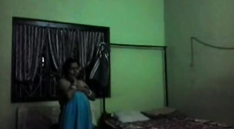 Indian Couple Mid Night Sex - Movies. video3porn3