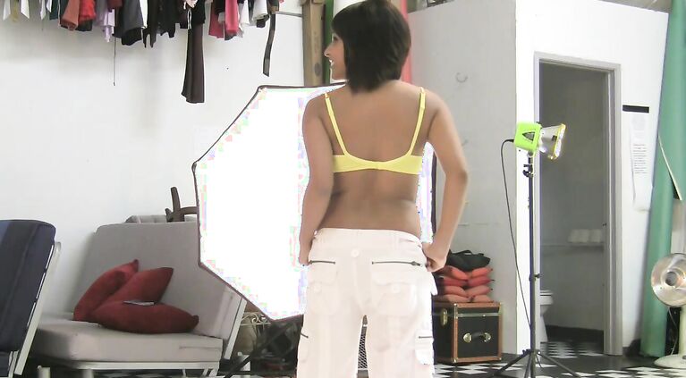 UK Indian Babe Nadia Show - Movies. video2porn2