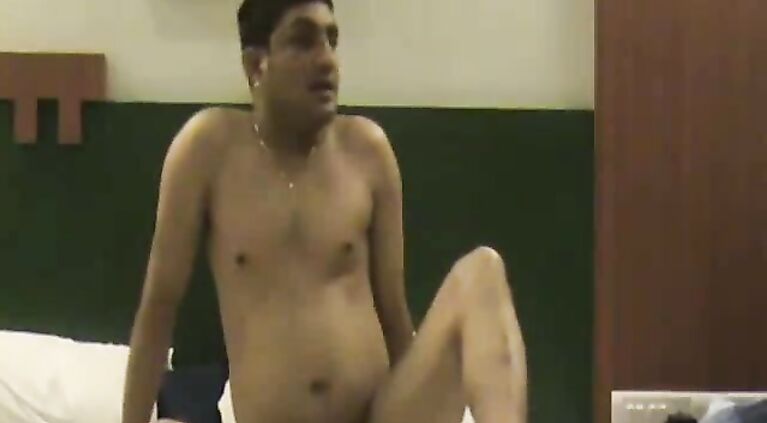 I cant stop cum for her nipples anc titsm