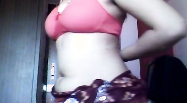 Indian Bhabhi Changing - Movies. video2porn2
