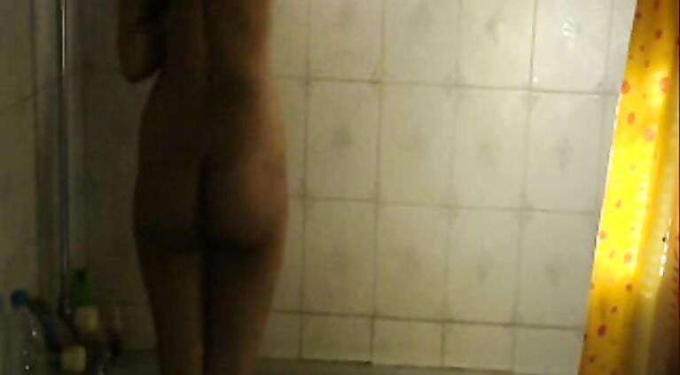 Meenal Sood In Shower Part 2 - Movies.