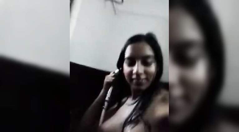 Indian Babe Sonali In Shower - Movies.
