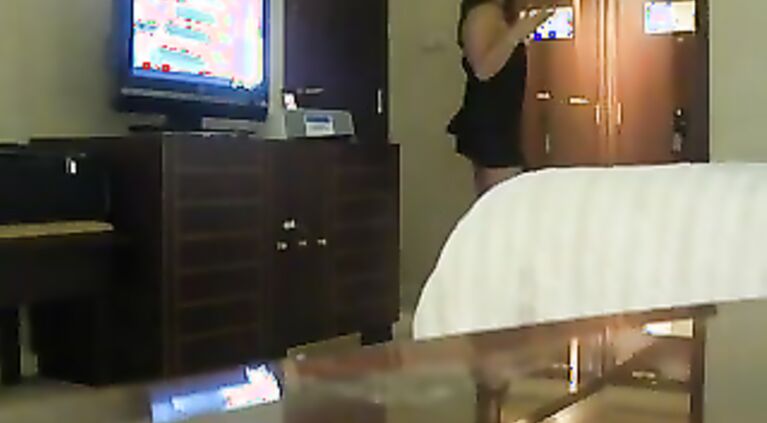 Indian Bhabhi Flashing Boobs - Movies.