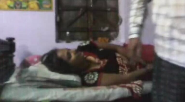 Salmi Bhabhi From Kanpur - Movies.