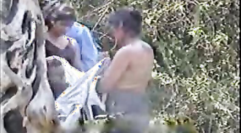 Rip that shit off bro if it won't come undone